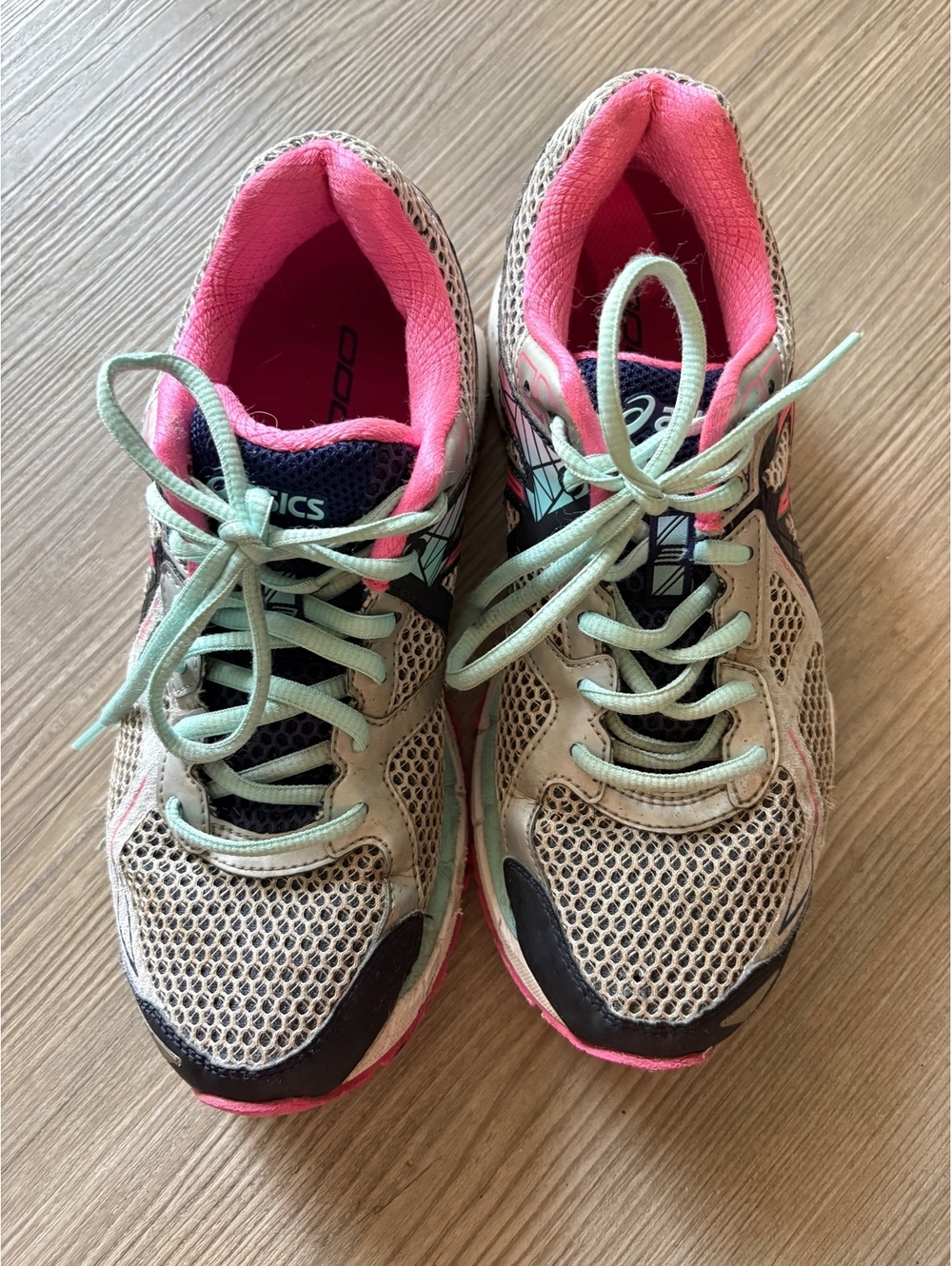 Asics Women's Running Shoes Size 7.5 - T350N Model